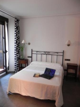 Hostal Ivor Мадрид Экстерьер фото